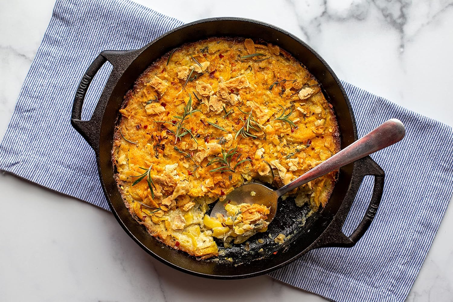 Lodge Cast Iron Baker’s Skillet 10.25 inch - Image 5